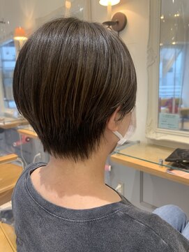 ブリッジ バイ ネオリーブ 綱島店(bridge by neolive) 丸美ショートボブ&明るい白髪染め