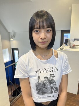 トレス(TRESS) 内巻きボブ レイヤーボブ 顔まわりウルフ ダークブラウン