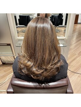 ビュートリアム 青山(BEAUTRIUM) くびれレイヤー/似合わせカット/30代40代50代/小顔カット/表参道