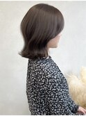 地毛風カラーブリーチなしグレージュ*外ハネくびれミディアム