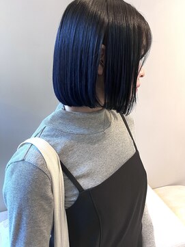 イリ(Ili) ネイビーブルーグラデーション