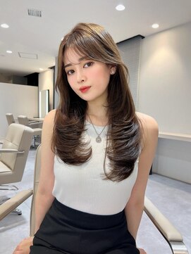 ボンドストーリーホワイト(BondStory White) レイヤーカット/韓国ヘア/ハイレイヤー/オリーブベージュ