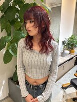 イル(ill)&nbsp;チェリーレッド ブリーチなし ダブルカラー レイヤーカット 大須