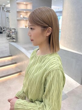 ヴィサージュアクト(VISAGE a.c.t) 【切りっぱなしボブ × 透明感ベージュ】