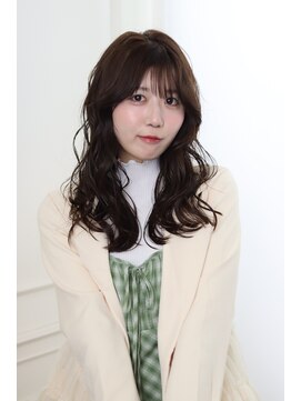 シロフ シブヤ(shirof shibuya) 【尾崎 空河】20代30代◎ゆるふわコテ巻き大人ガーリースタイル