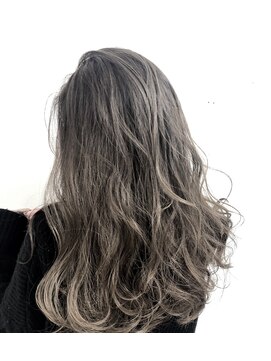 コエ(Coe) ハイライトグラデーション