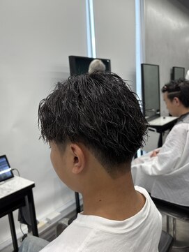 メンズサロンドットリアン(dot. lien) メンズショートツイストスパイラルパーマ