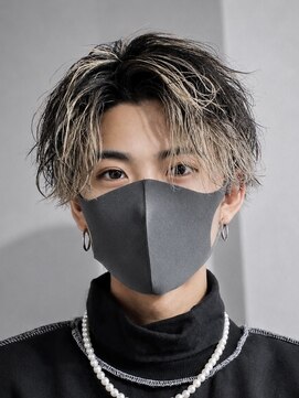 オーシャントーキョー 原宿(OCEAN TOKYO) メンズ波巻きパーマセンターパートハイライト