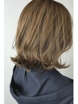 フルショウ 梅田(FURUSHO) アクティブおしゃれな小顔外ハネボブディ切りっぱなしミディアム