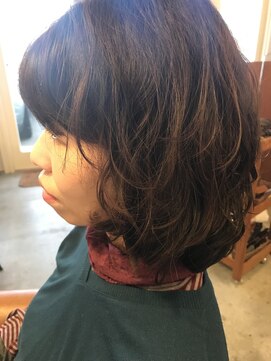 クレッセントムーン(Crescent MOON) 大人のヘアー♪