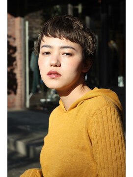 ブークル(boucle) ブリティッシュ風オン眉小顔ショート★