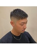 メンズくせ毛スキンフェードバーバースタイル