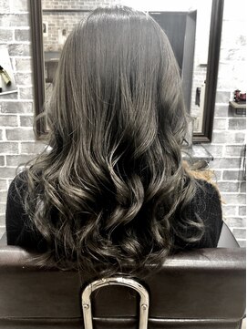 サロンドクロエ(Salon de Chloe) 《Chloe／倉敷》　 巻き髪＊　　色（スモーキーグレージュ）