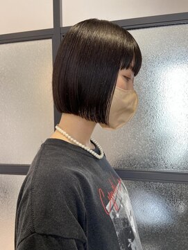 ヨーク(YOKE) 【YOKE】ショートボブミニボブ切りっぱなしボブ