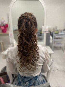 ラモ(RAMO) 長さ出しポニーテール