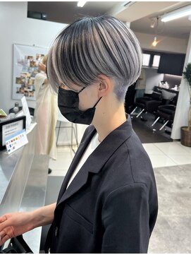 ヴェイン 渋谷(vain) 大人可愛い20代30代40代黒髪前下がりショートボブ丸みショート◎