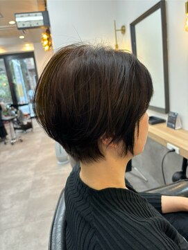 ハグ(HUG) 黄金比率ショート