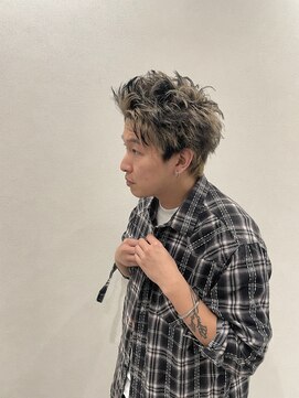 イロ(iro) スパイキーショート デザインカラー