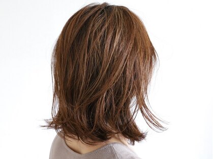 エフエックス(FX)の写真