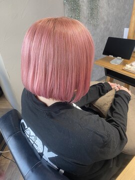 マーレ(MARLE./) しっかりブリーチでつくるキャンディピンクなカラー