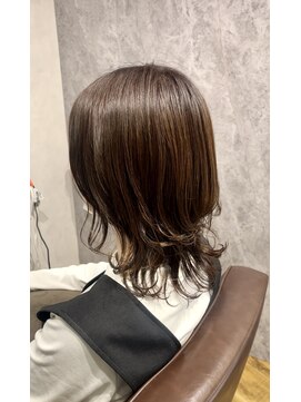 プーパ ヘアーユニ(pupa hair uni) 軽やか外ハネ