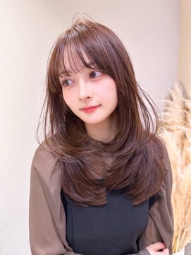 ロンドアリシア 金山(Lond Alexia) 大人可愛いハイレイヤースタイル♪