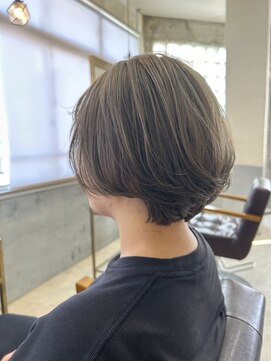 ニナル(Ninal) ショートボブ