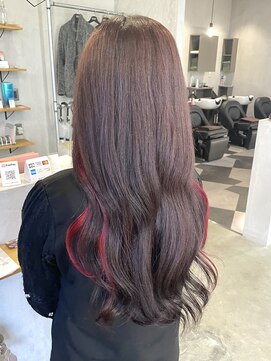 シェル 津山の手店(shel) 10代20代30代イヤリングインナー赤巻き髪ロング