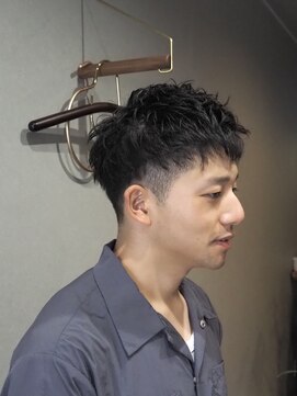 シュルムデイズ(surume daiz) ツーブロックショート｜清潔感×刈り上げ