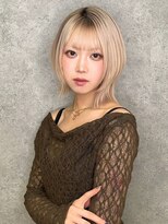 キャパ セントラル 天神 大名店(CAPA central)&nbsp;ハイトーン ブリーチ ブロンドベージュ ウルフカット ボブ