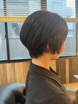 ビハインドザカーテン(BEHIND THE CURTAIN) くせ毛カット×くせ毛を活かしたハンサムショート