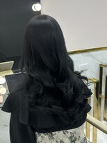 ラ ミュウ バイ ディーアンドティー(LA MIU by D&T)&nbsp;顔周りレイヤーカット×ブルーブラック