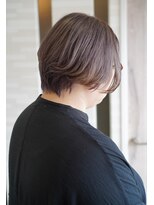 ムゥフ ヘアーアンドアイラッシュ(mouf hair&eyelash)&nbsp;洗練された透明感。大人の魅力を引き立てる上品ショートボブ