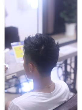 ルーミールーム(RoomieRoom) メンズの刈り上げ　暑い時にはめっちゃおすすめ！