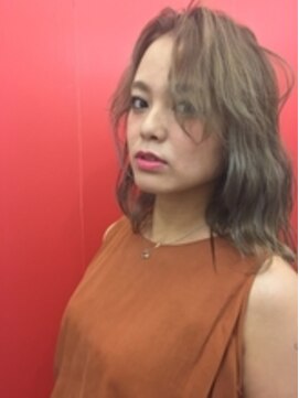 トロニー(TLONY) tlony渋谷hori 柔らかミルキーアッシュ