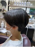 刈り上げショートヘア