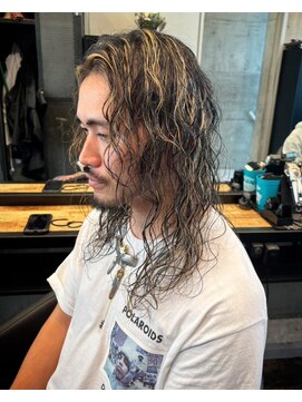 ビンゴ(BINGO) 1367波巻きハイライトハイトーンカラーツイストスパイラルパーマ