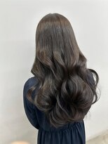 クム(kumu) グレージュカラー