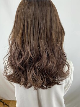 アトリア 横浜(Atria) ゆるふわレイヤーセミロング