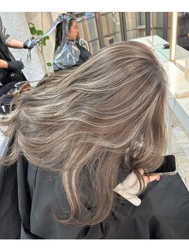 ブレンド 渋谷(BLend) ハイライトブルージュマチルダボブインナーグレージュ前髪