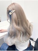 ヘアアレンジ　インナーカラー　ライトブルー　透明感カラー