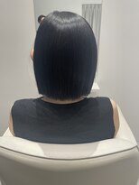 カシータフロル モゾワンダーシティ店(Casita flor)&nbsp;切りっぱなしボブ×ブルーブラック
