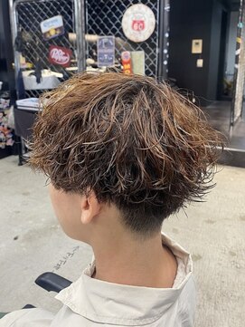 ライズ 渋谷店(RISE) ツーブロックマッシュブリーチ波巻きツイストスパイラルパーマ