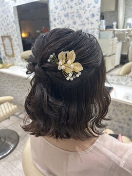 サクララ(Sakura la) ハーフアップ／結婚式／お呼ばれヘア／参列へア／二次会へア