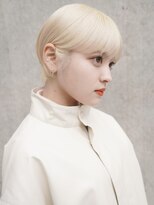 ピークアブー 原宿ハラカド(PEEK-A-BOO) ホワイトブロンド/抜きっぱなしブロンド/金髪ショート/金髪ボブ