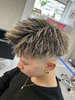 ダズルヘアラッシュ(DAZZLE hair RUSH)&nbsp;名古屋八事金メッシュシルバーメッシュ細め太めハイライトパーマ