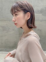 切りっぱなしボブ　ぱっつんボブ