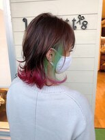 ラピッツヘアデザイン(la Pitt's hair design) グリーンとピンクのデザインカラー