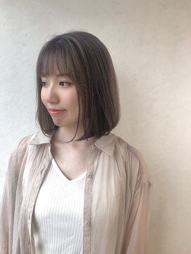 リアン(Lien) グレージュカラー/熊田佳奈子