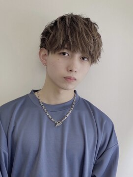 遊人セントラル(CENTRAL) [心斎橋/難波］オリーブベージュ×束感マッシュ